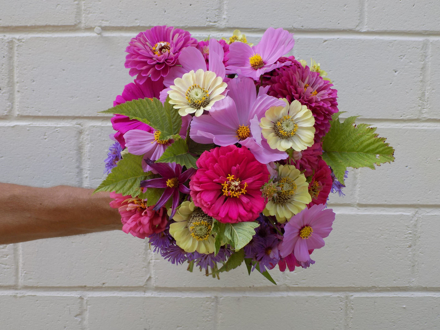 Wedding product: posies, corsages, boutonnieres